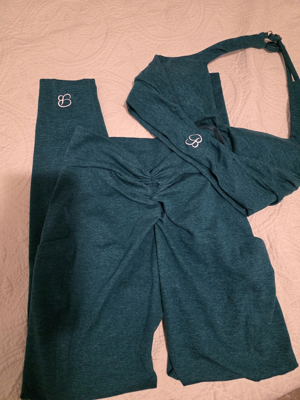 Bombshell Sportswear Teal Active Set - Sports Bra & Leggings - Picture 2 of 4